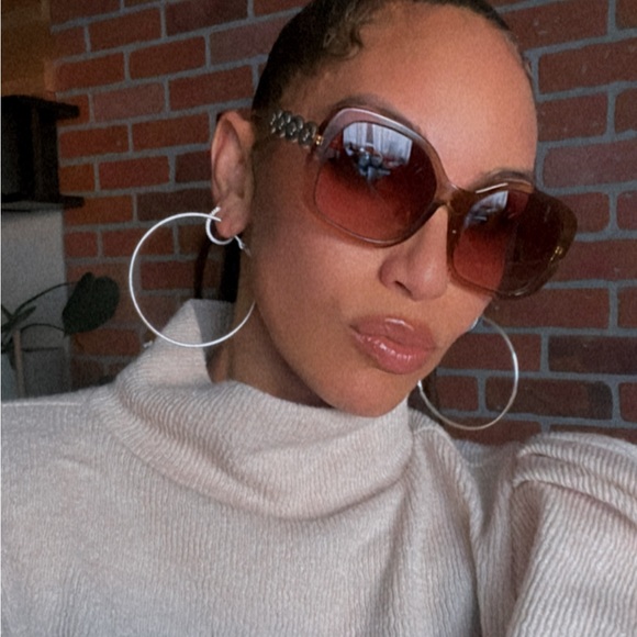 Designer sunglasses - Picture 2 of 5